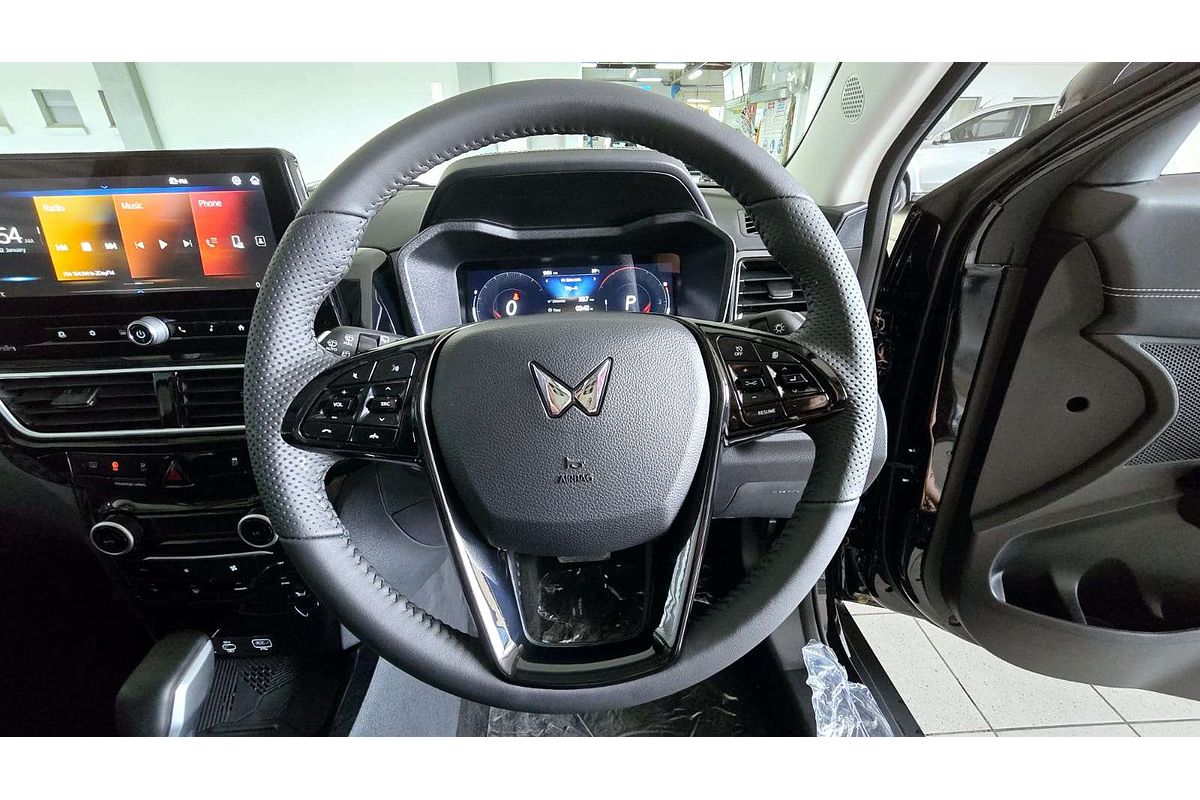 XUV 3X0 AX7L PM AT EXP ZY