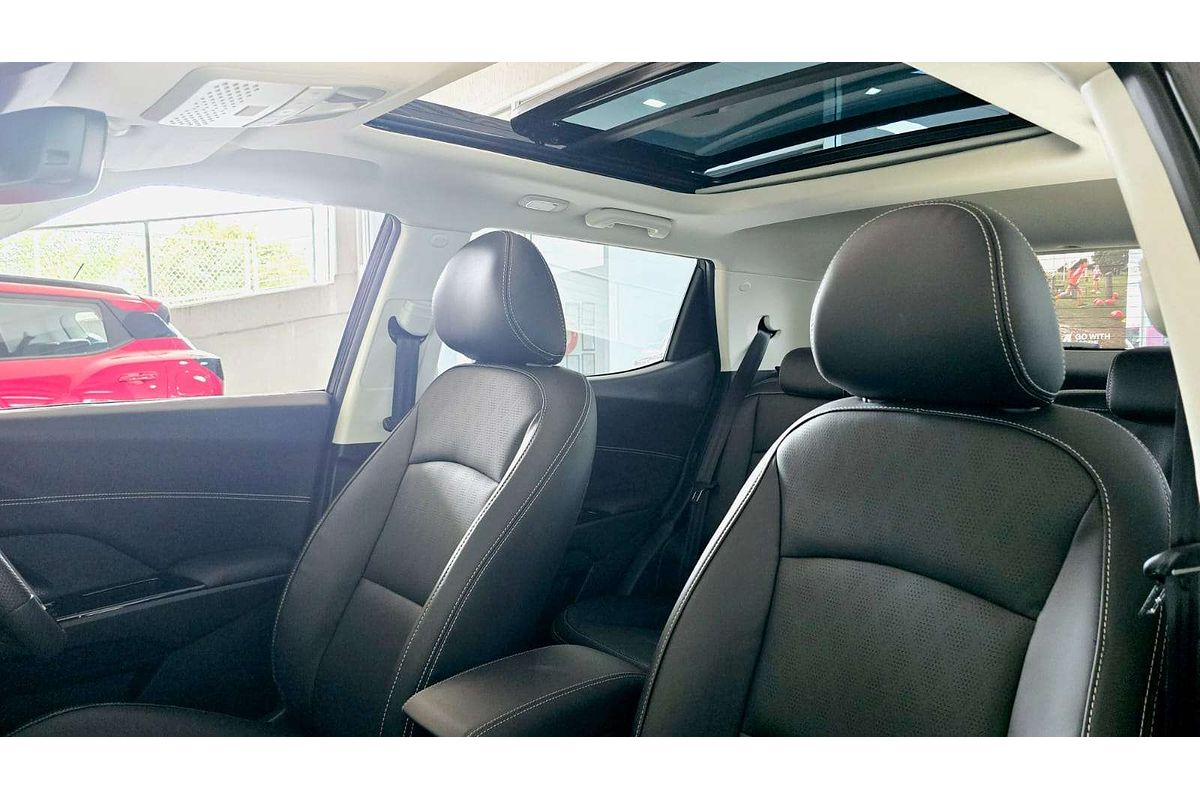 XUV 3X0 AX7L PM AT EXP ZY