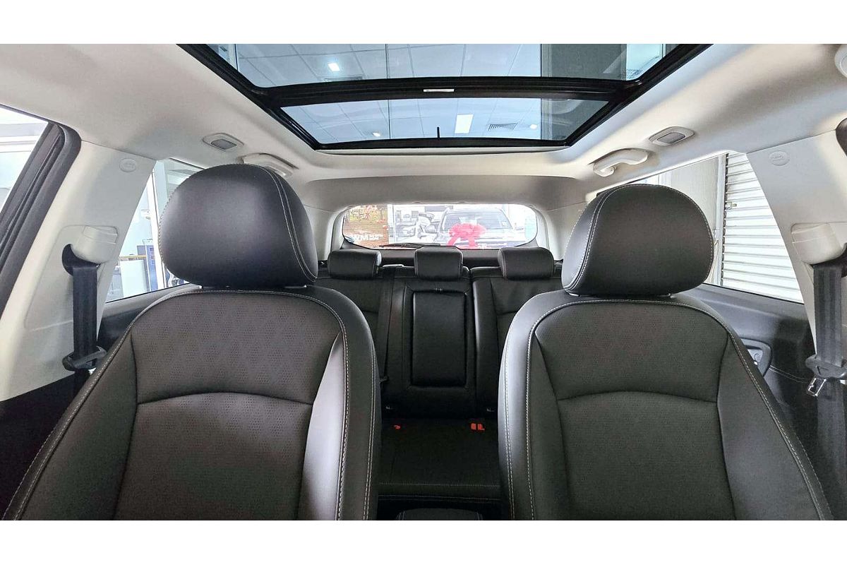 XUV 3X0 AX7L PM AT EXP ZY