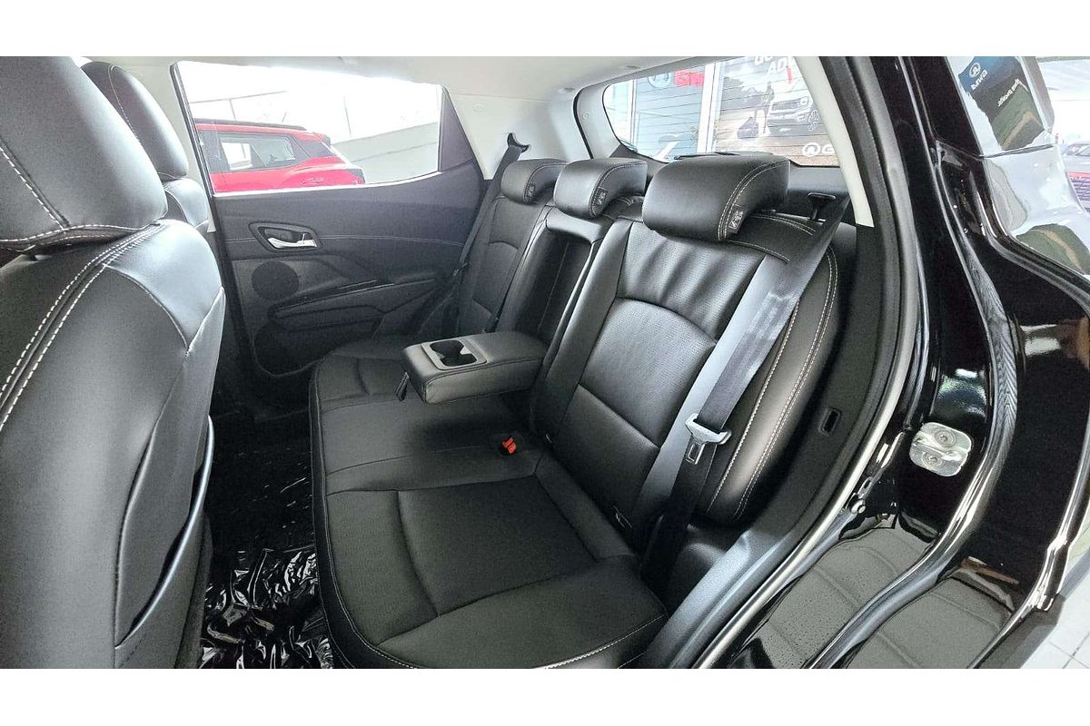 XUV 3X0 AX7L PM AT EXP ZY