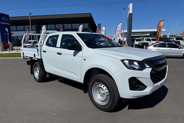 2025 Isuzu D-MAX SX 4X4