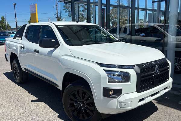 2025 Mitsubishi Triton GLX-R MV 4X4