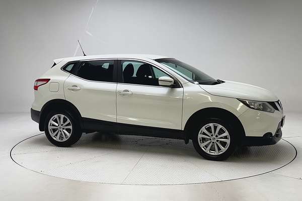 2015 Nissan QASHQAI ST J11 thumb-3