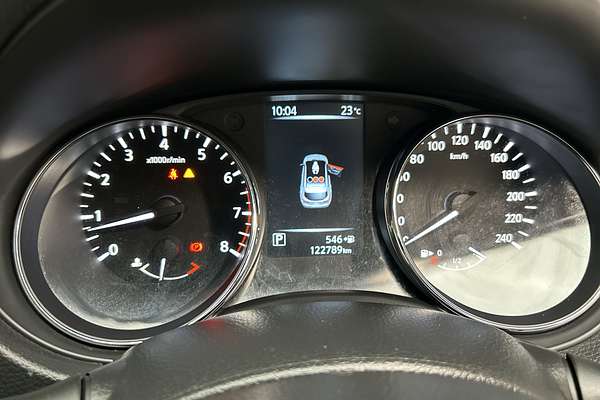 2015 Nissan QASHQAI ST J11 thumb-13