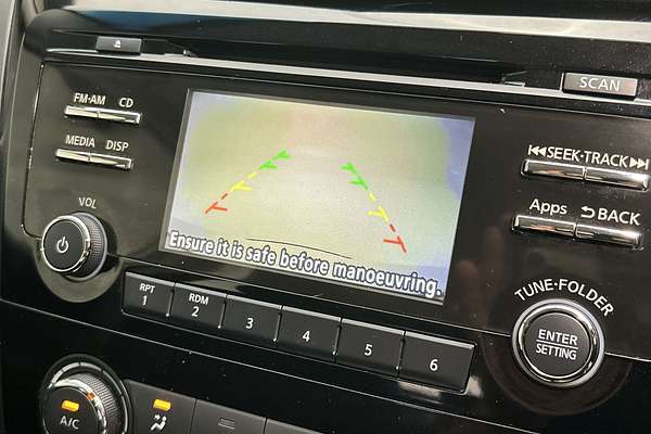 2015 Nissan QASHQAI ST J11 thumb-14