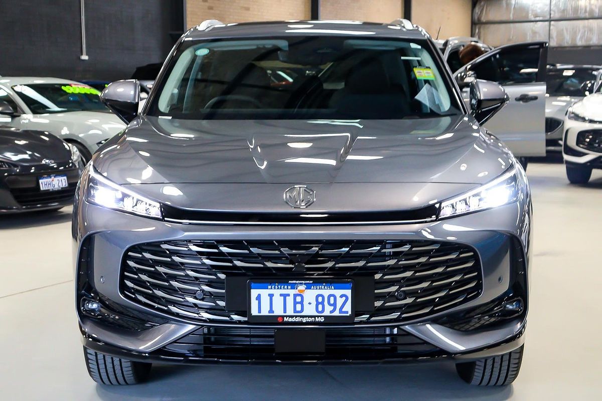 2025 MG HS Super Hybrid Essence AS33P