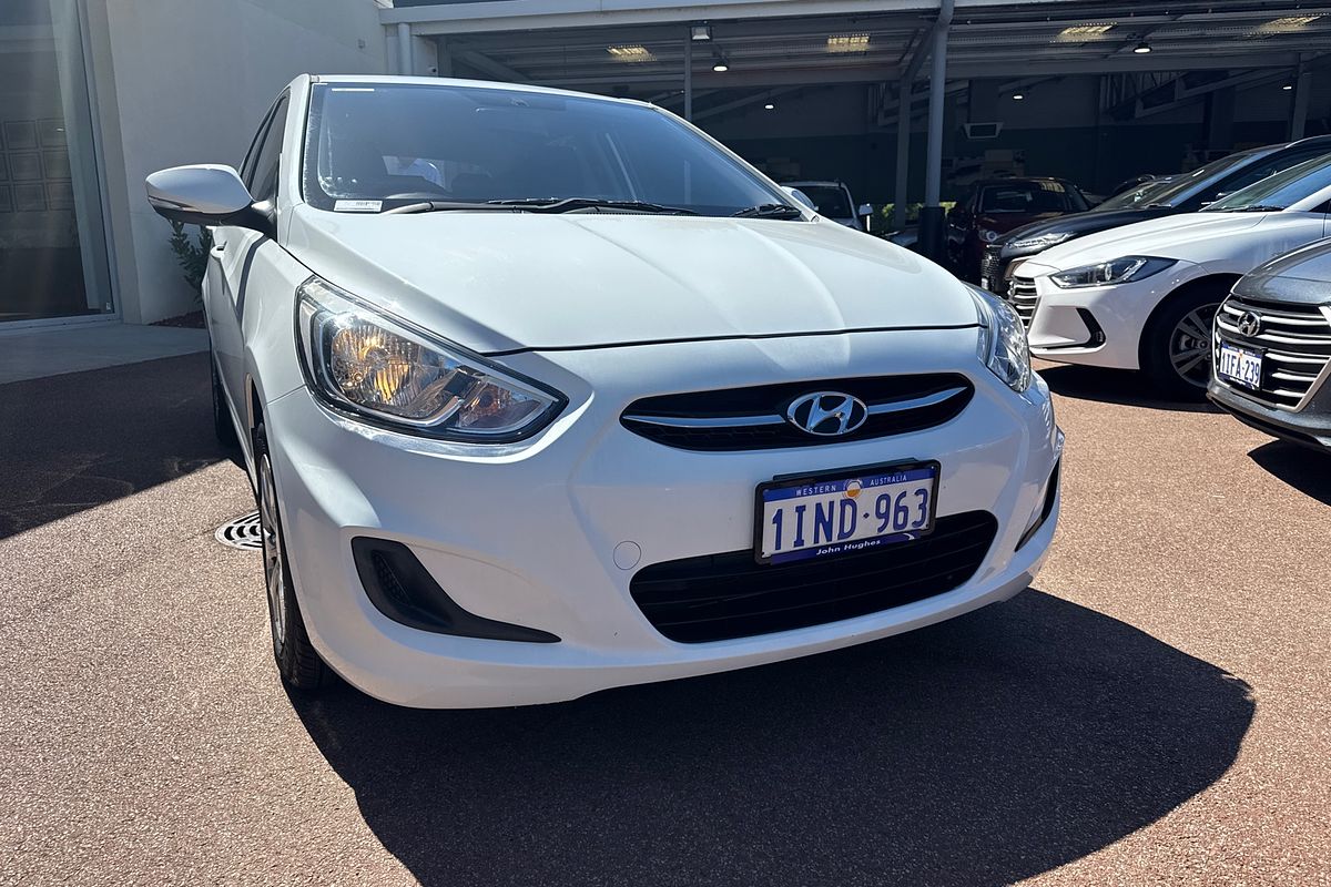 2016 Hyundai Accent Active RB4