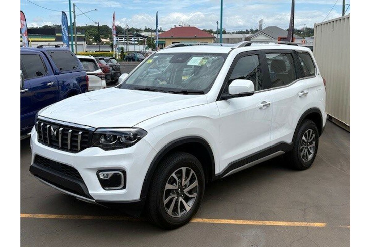 2025 Mahindra Scorpio Z8L
