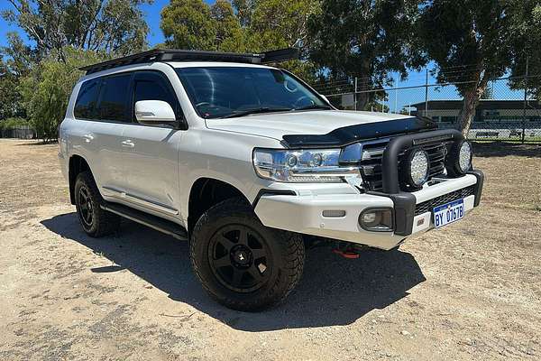 2019 Toyota Landcruiser Sahara VDJ200R