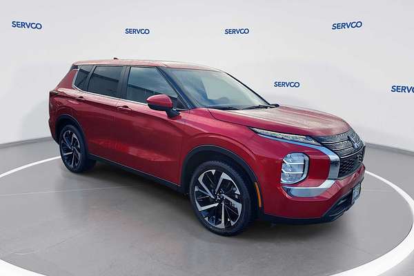 2022 Mitsubishi Outlander ES