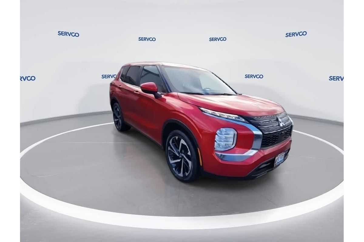 2022 Mitsubishi Outlander ES