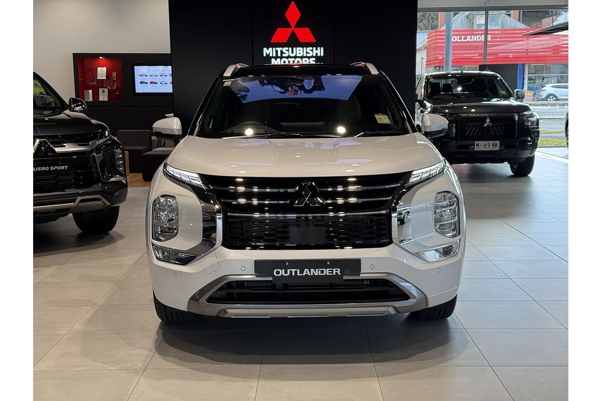 2025 Mitsubishi Outlander Exceed Tourer ZM