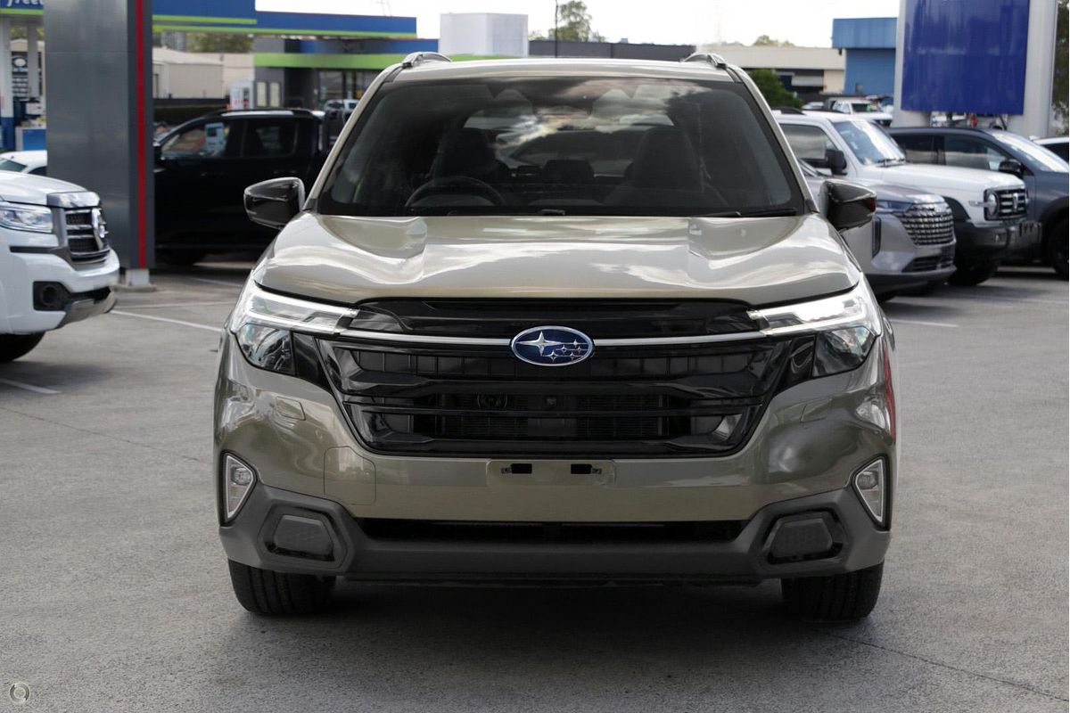 2025 Subaru Forester Hybrid Touring S6