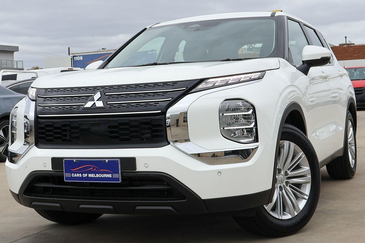 2024 Mitsubishi Outlander ES ZM