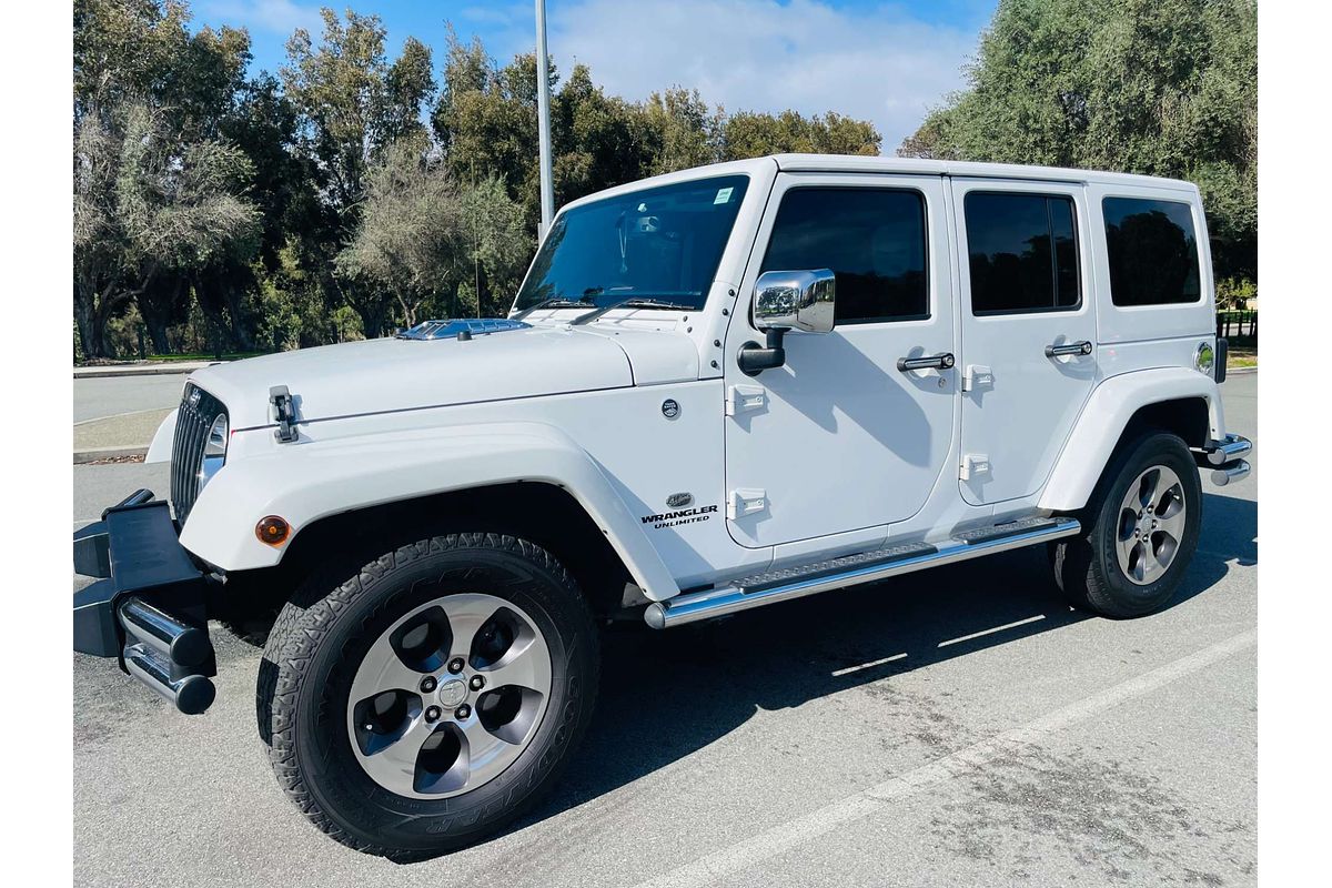 2015 Jeep Wrangler Unlimited Overland JK