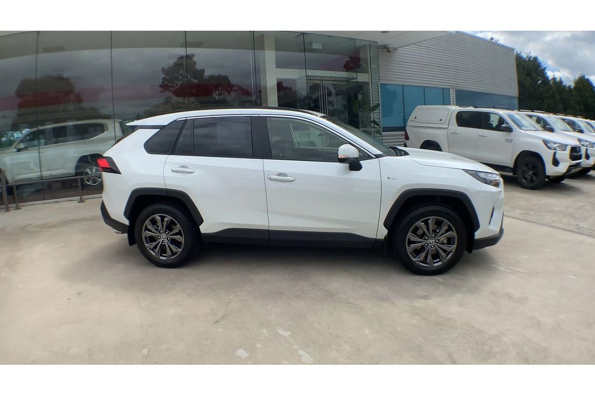 2024 Toyota RAV4 GXL AXAH52R