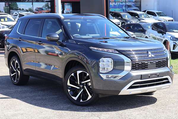 2025 Mitsubishi Outlander PHEV Aspire ZM