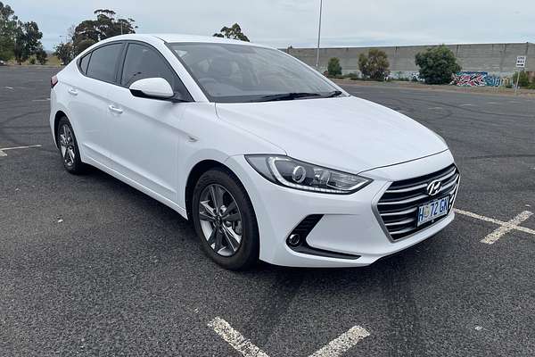 2018 Hyundai Elantra Active AD
