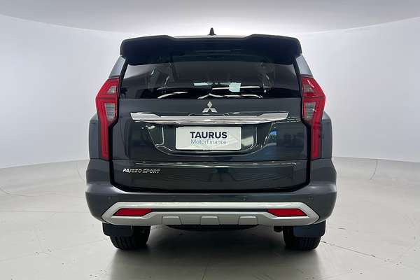 2022 Mitsubishi Pajero Sport Exceed QF thumb-3