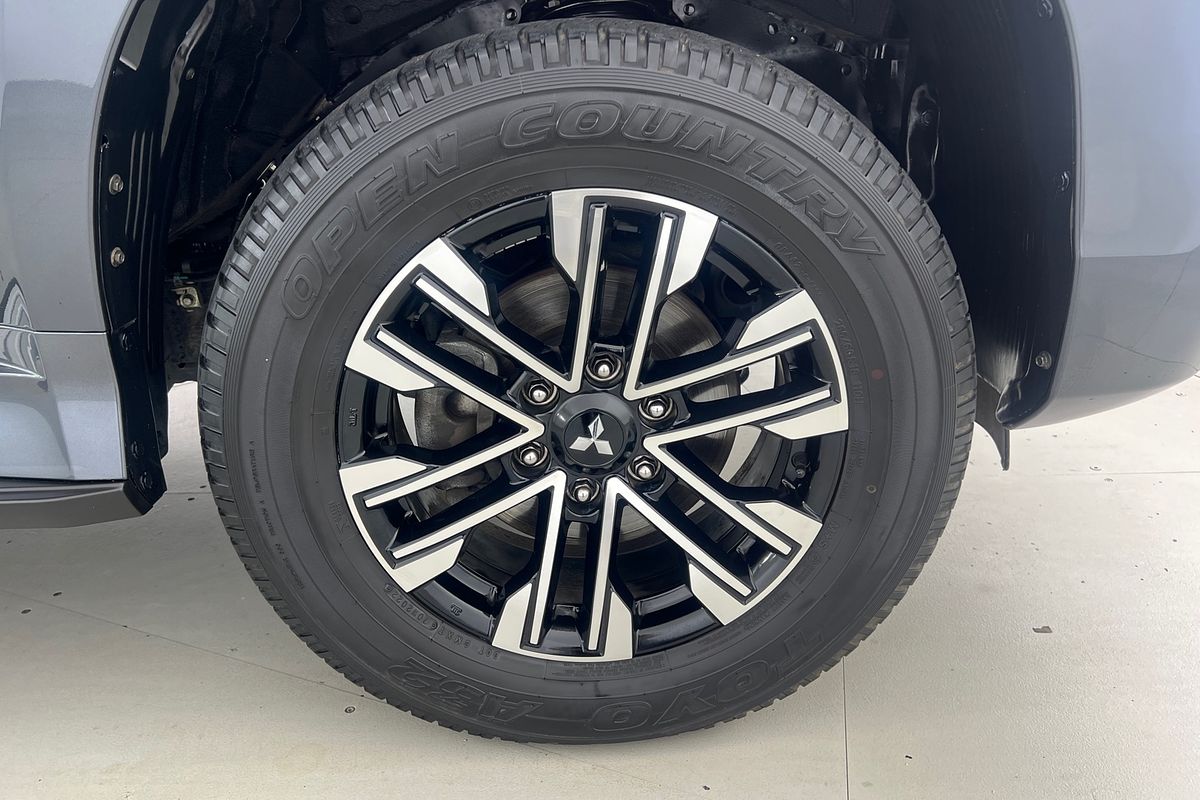 2022 Mitsubishi Pajero Sport Exceed QF