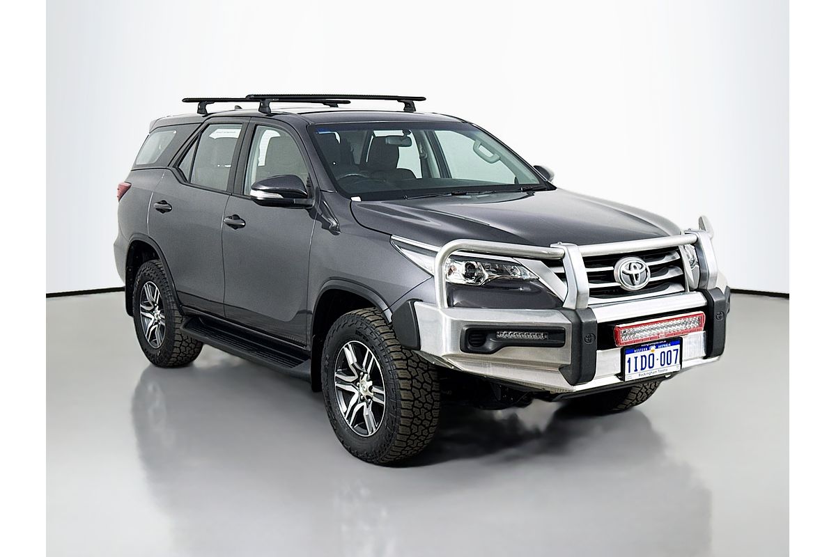 2015 Toyota Fortuner GX GUN156R