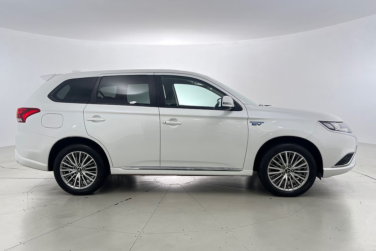 2021 Mitsubishi Outlander PHEV ES ZL