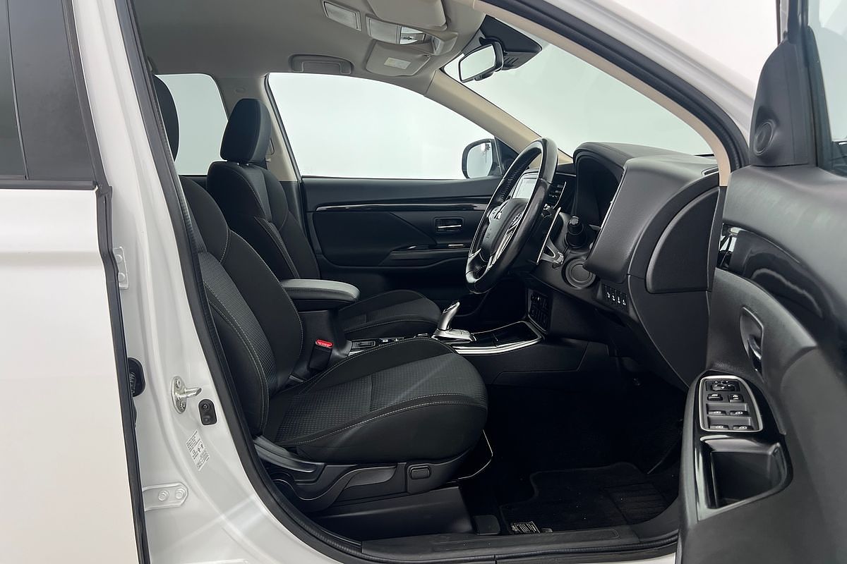 2021 Mitsubishi Outlander PHEV ES ZL