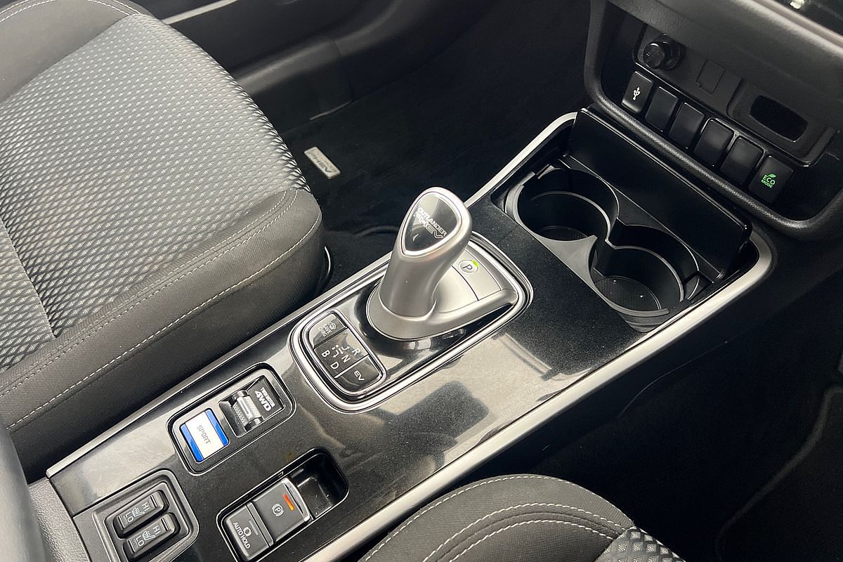 2021 Mitsubishi Outlander PHEV ES ZL