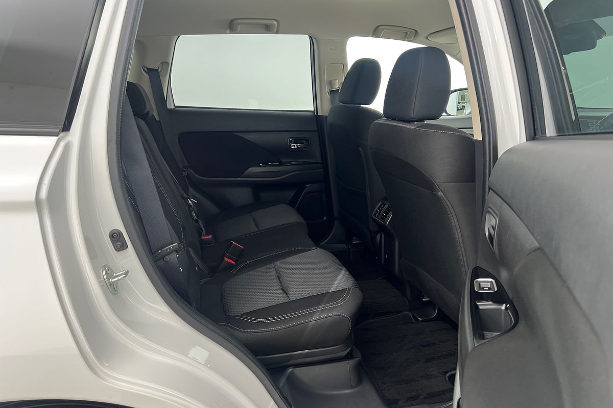 2021 Mitsubishi Outlander PHEV ES ZL