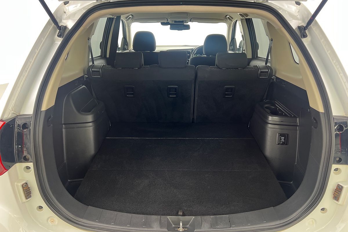 2021 Mitsubishi Outlander PHEV ES ZL