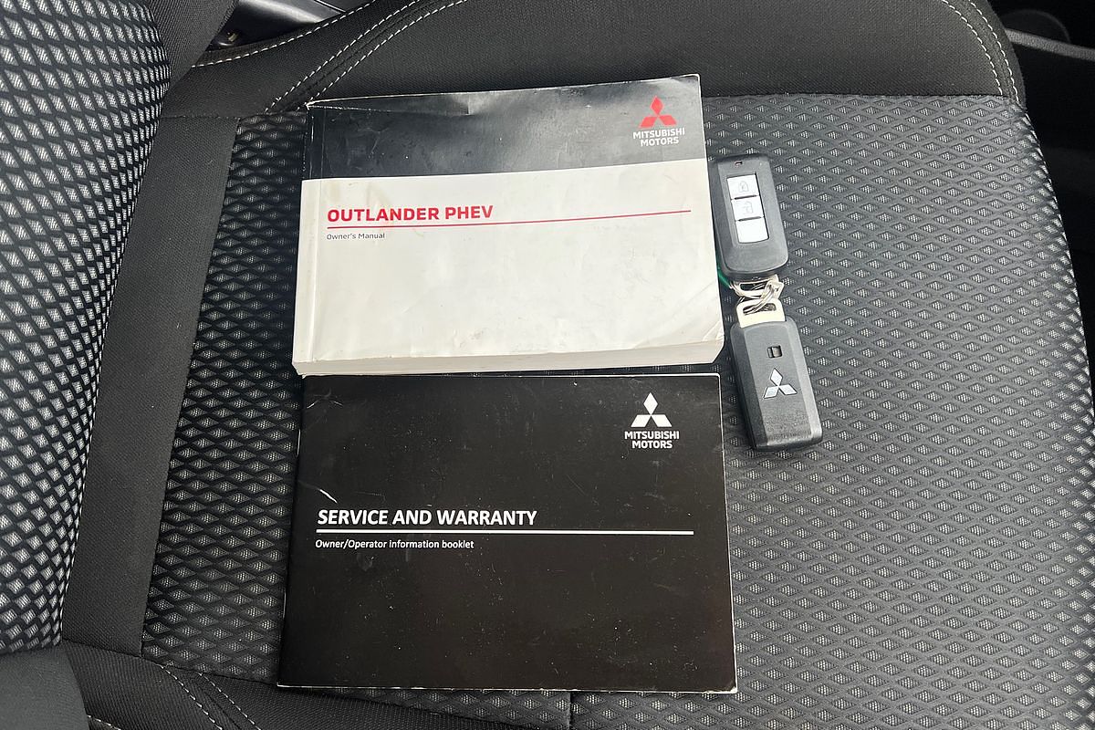 2021 Mitsubishi Outlander PHEV ES ZL