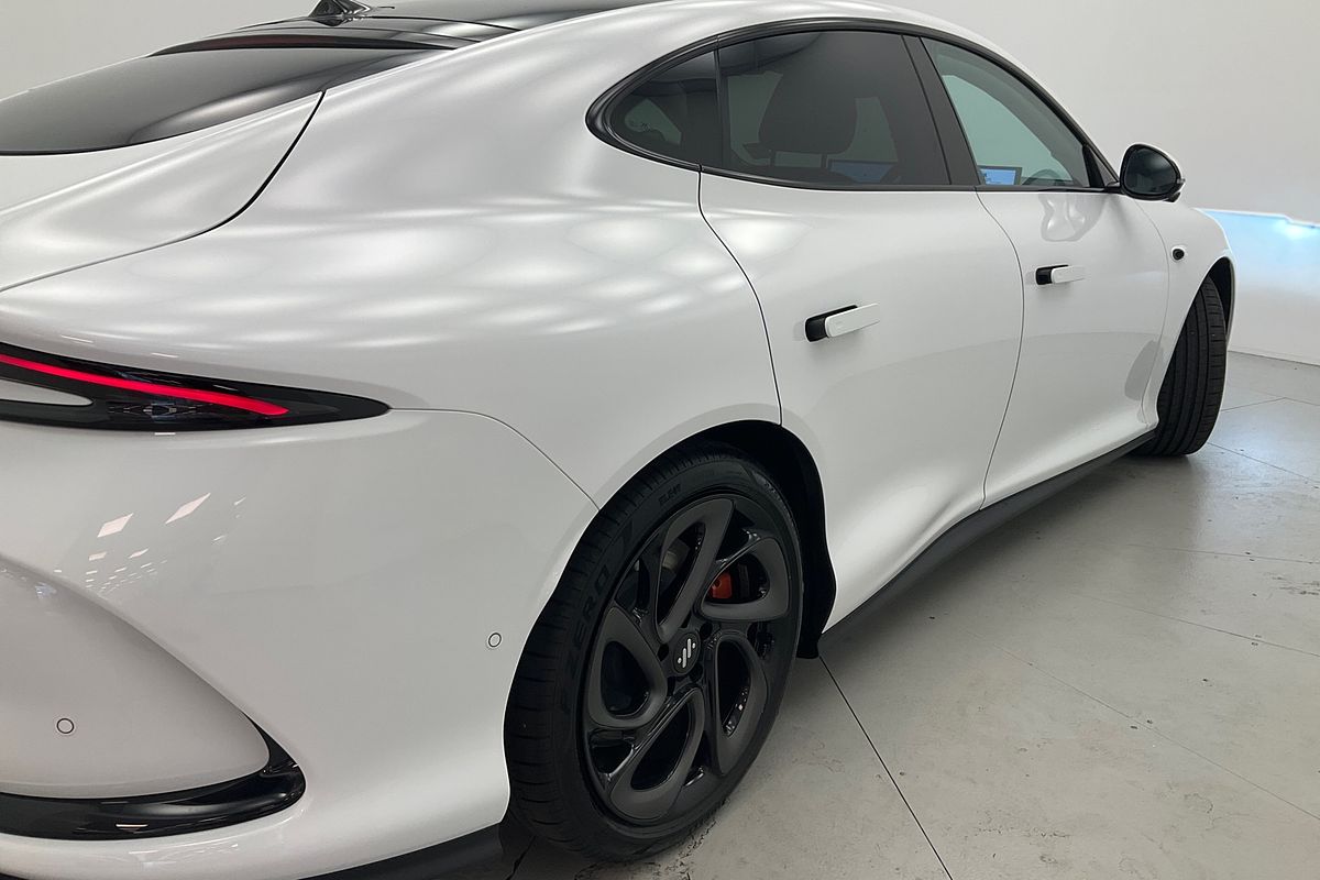 2025 MG 5 300KW 100KWh COM 2WD 2025 MG 5 300KW 100KWh COM 2WD