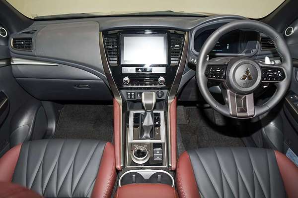 2025 Mitsubishi Pajero Sport GSR QG thumb-21