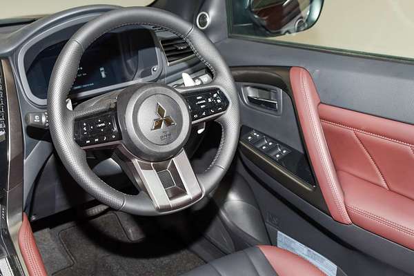 2025 Mitsubishi Pajero Sport GSR QG thumb-22
