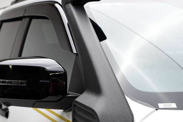 2025 Mitsubishi Triton GSR MV 4X4 thumb-17