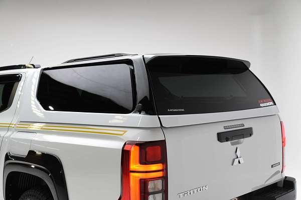 2025 Mitsubishi Triton GSR MV 4X4 thumb-6