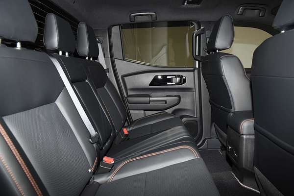 2025 Mitsubishi Triton GSR MV 4X4 thumb-10