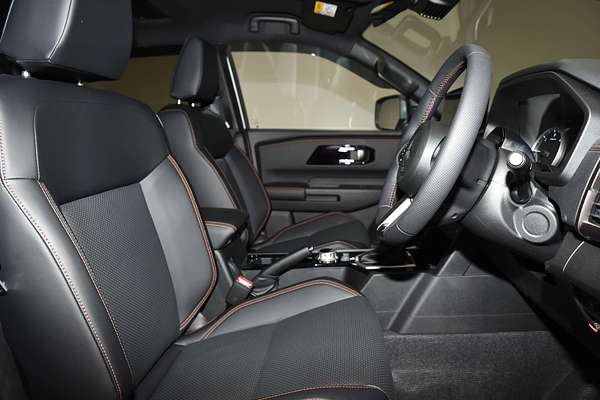 2025 Mitsubishi Triton GSR MV 4X4 thumb-11