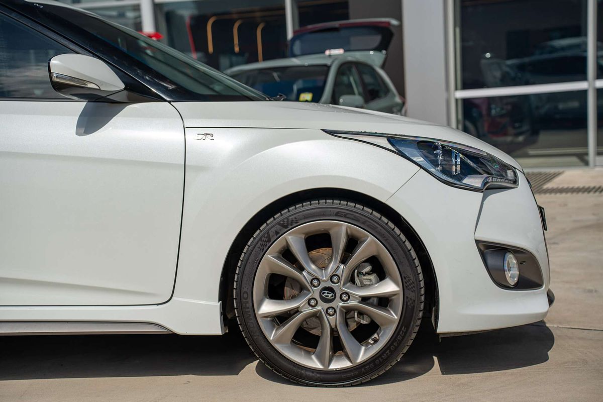 2016 Hyundai Veloster SR Turbo FS4 Series II
