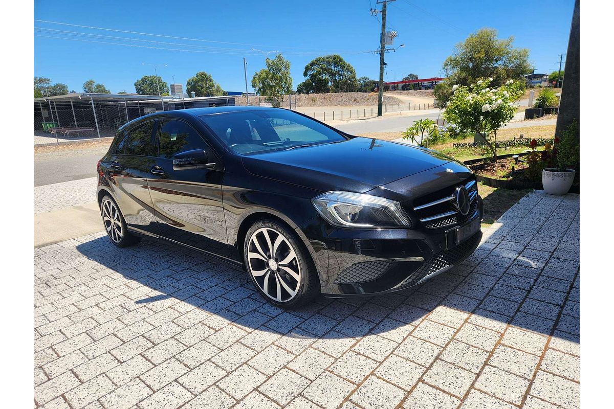 2015 Mercedes-Benz A-Class A180 W176