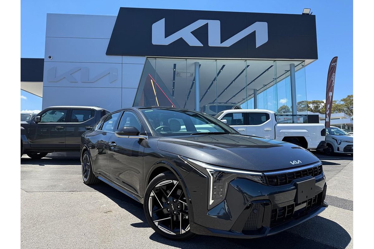 2025 Kia K4 GT-Line CL4m