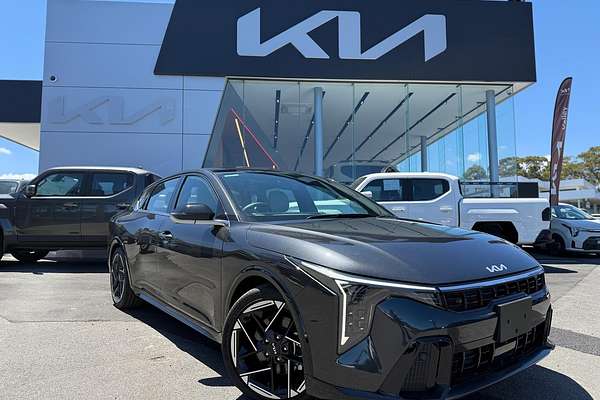 2025 Kia K4 GT-Line CL4m