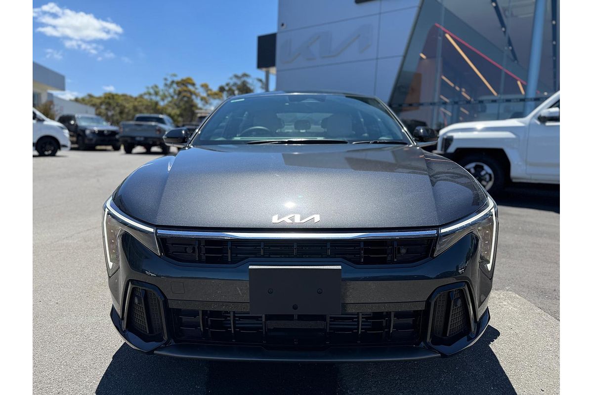 2025 Kia K4 GT-Line CL4m