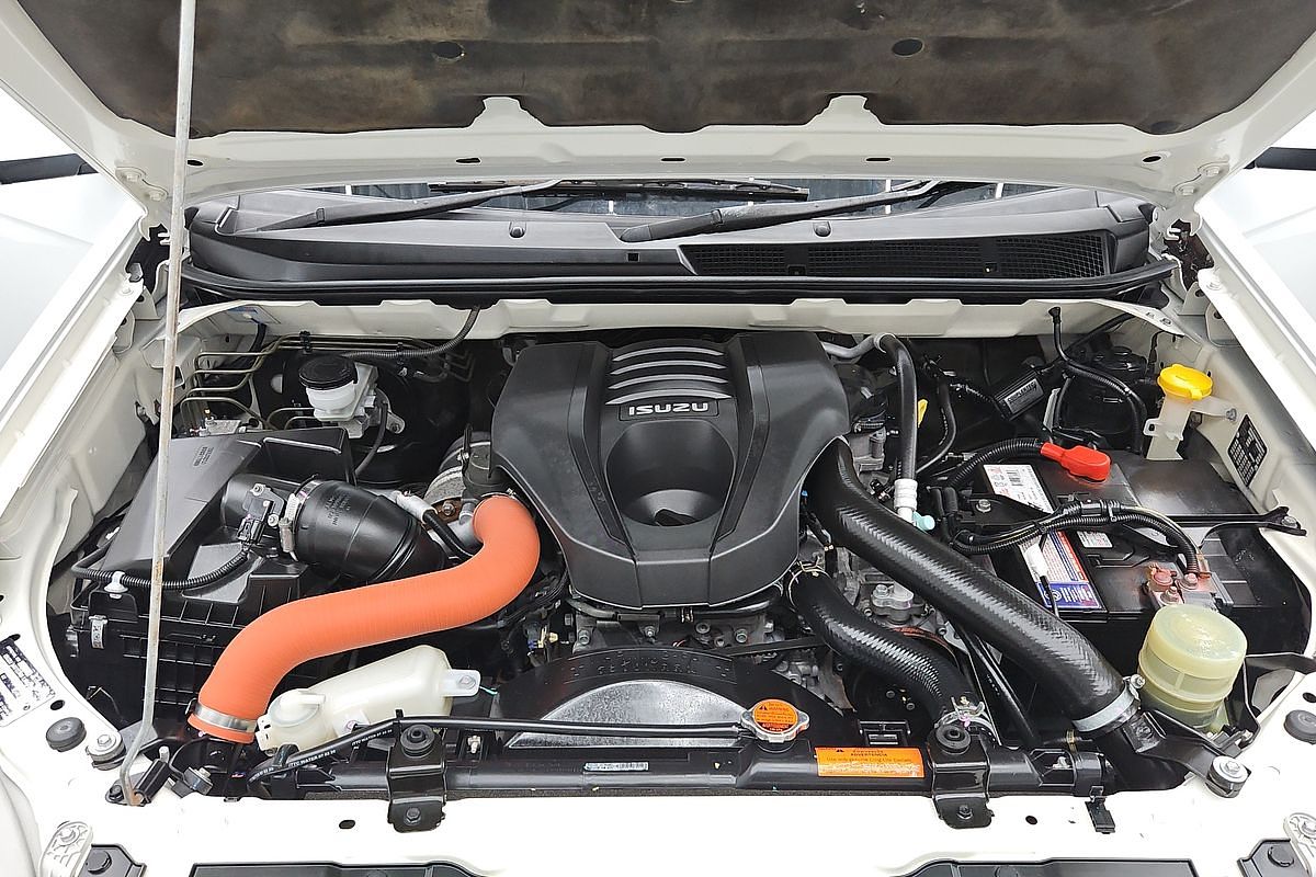 2020 Isuzu MU-X LS-M