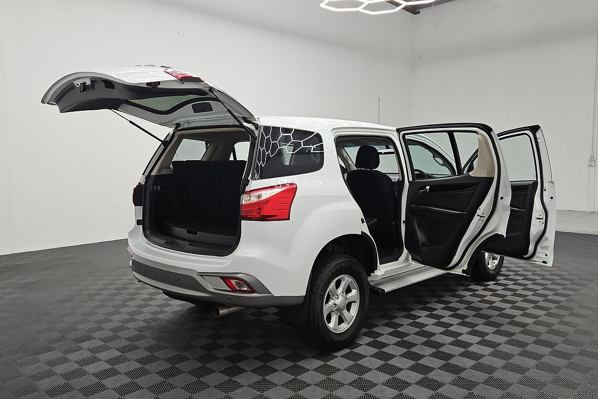 2020 Isuzu MU-X LS-M