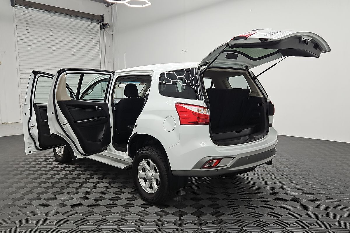 2020 Isuzu MU-X LS-M