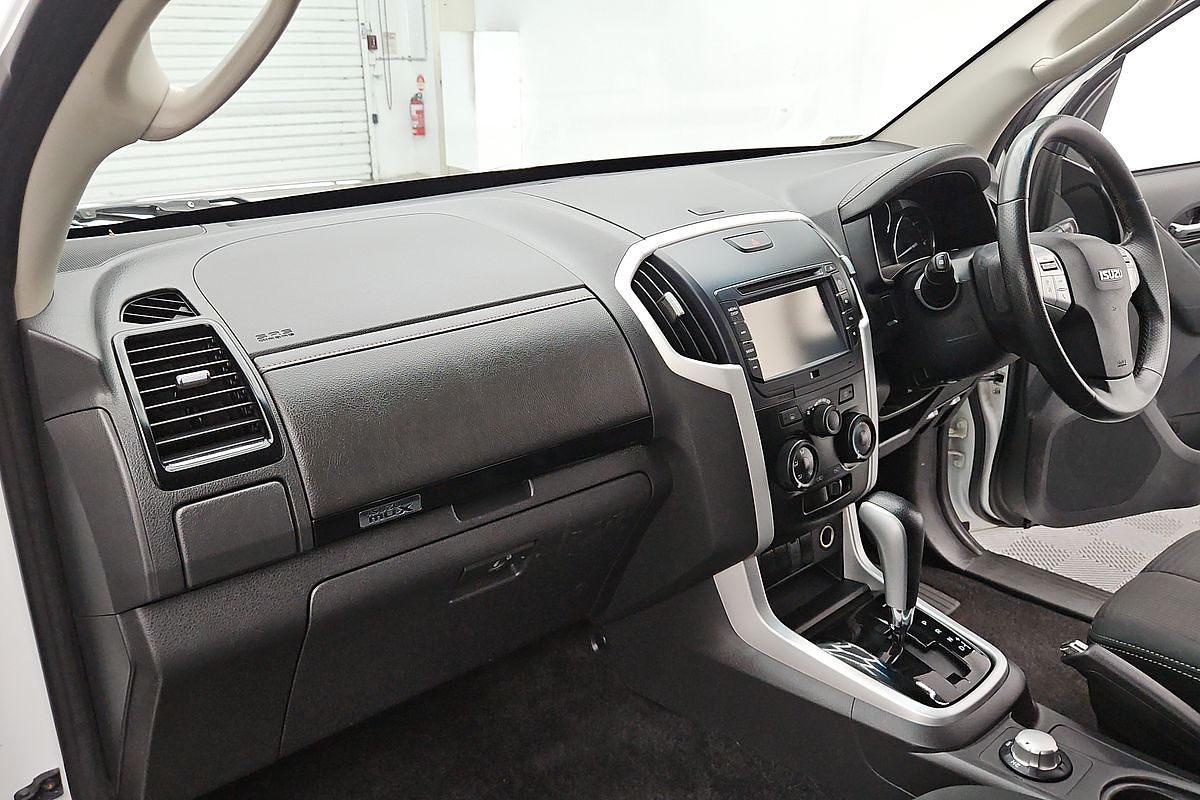 2020 Isuzu MU-X LS-M