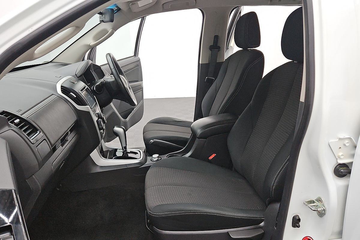 2020 Isuzu MU-X LS-M