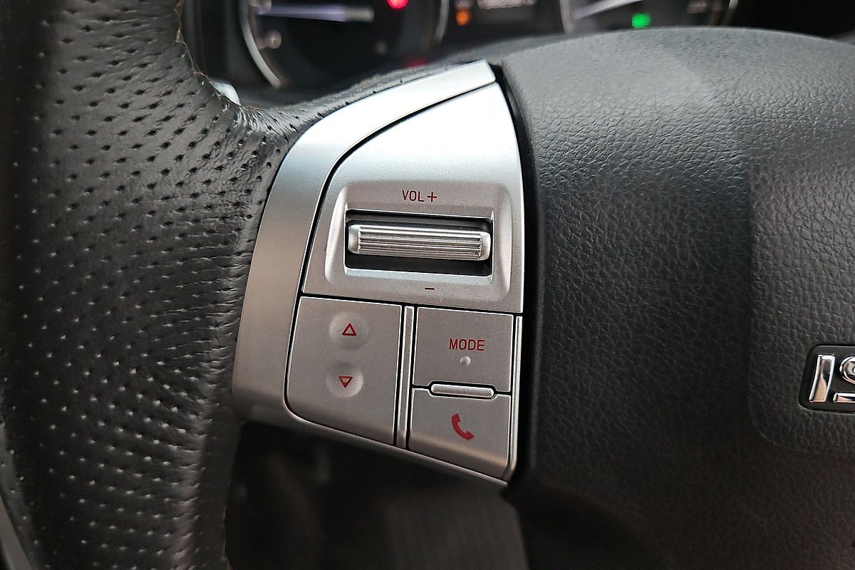 2020 Isuzu MU-X LS-M