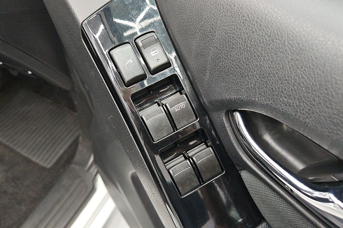 2020 Isuzu MU-X LS-M